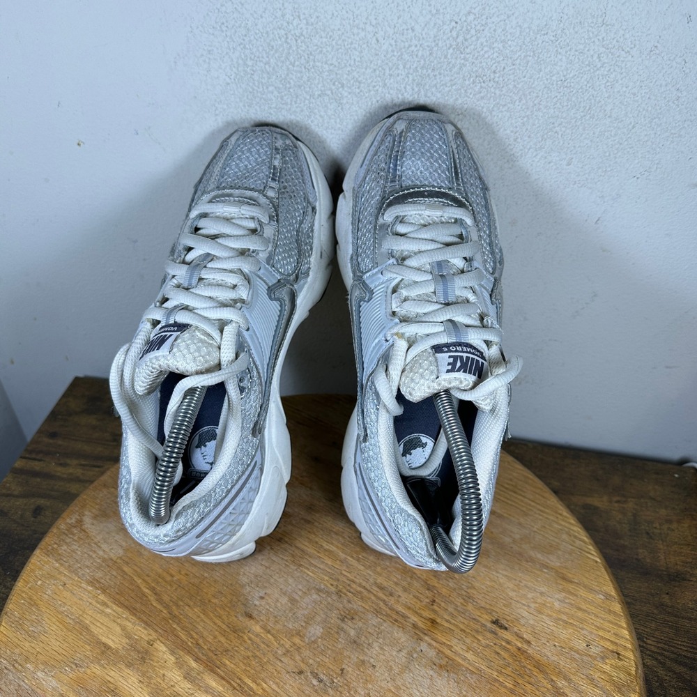 Nike Zoom Vomero 5 Womens Size 8 Photon Dust Metallic Silver FD0884-025 Sneakers - Picture 7 of 8